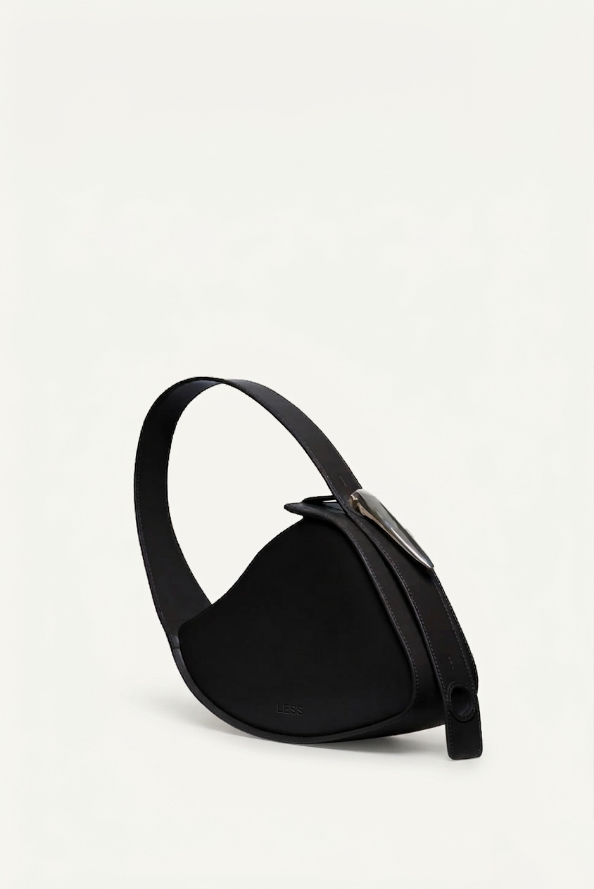 RUH | BLACK