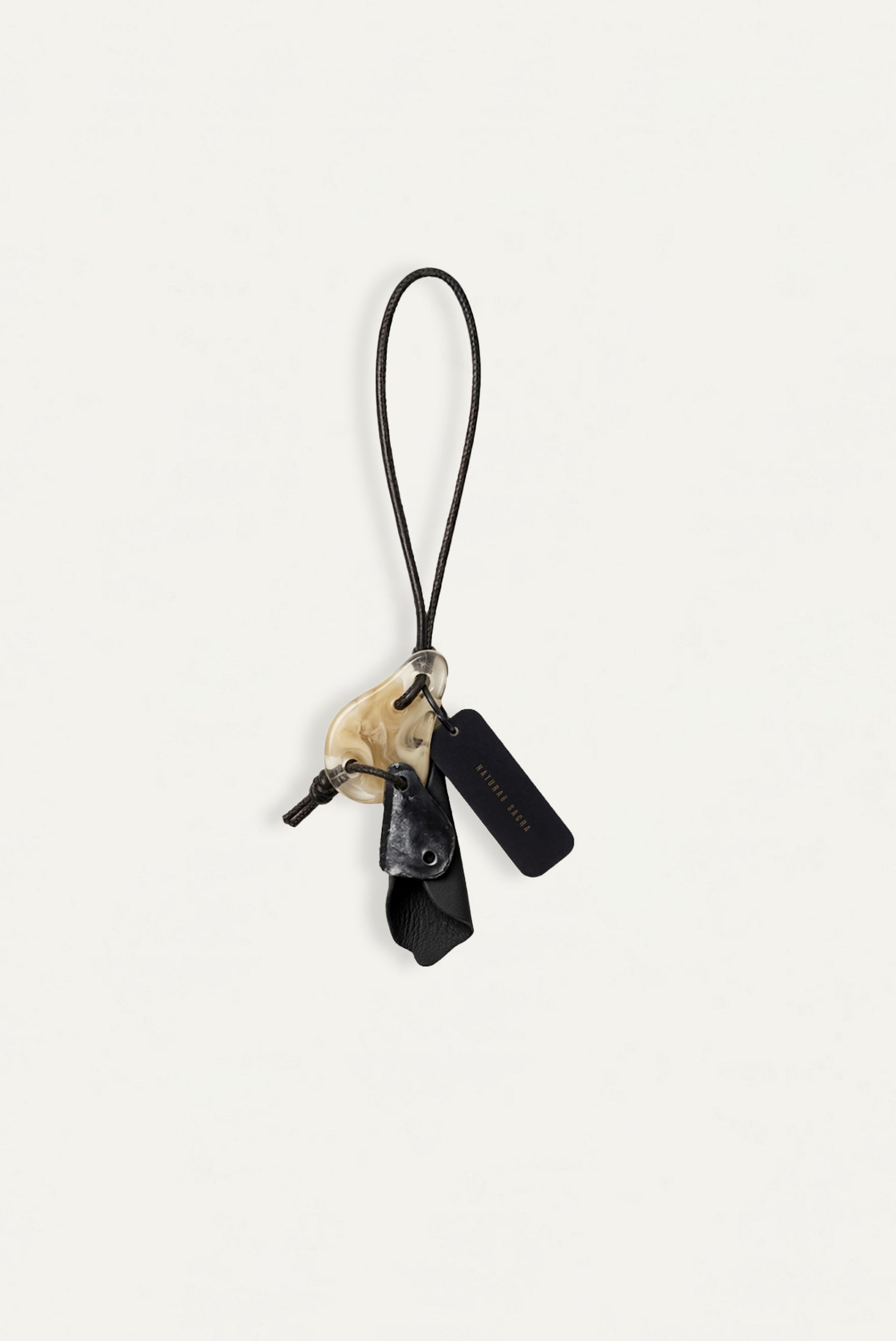 NS CHARM | BLACK NO 5